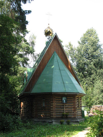 Церковь-часовня Серафима Саровского в Перловке